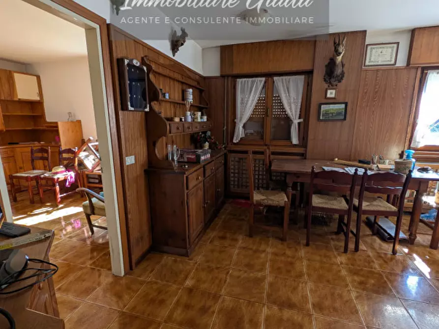 Immagine 12 di Casa indipendente in vendita  a Vittorio Veneto