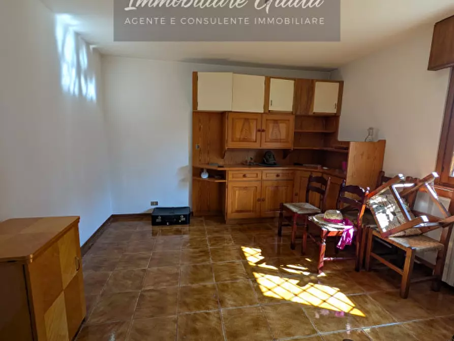Immagine 13 di Casa indipendente in vendita  a Vittorio Veneto