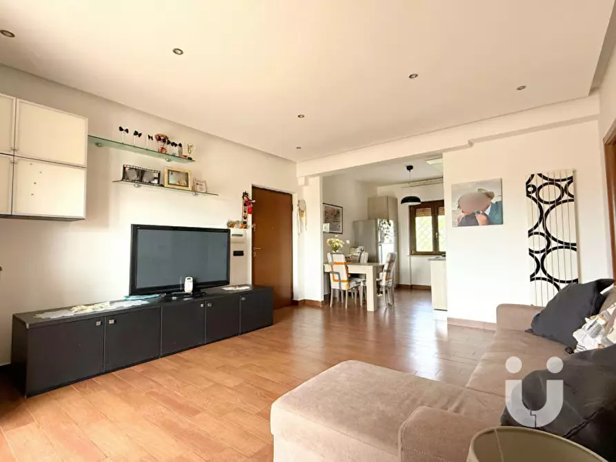 Immagine 5 di Appartamento in vendita  in Via dei Gelsomini a Santa Marinella