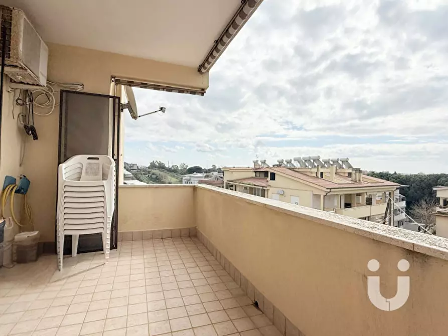 Immagine 8 di Appartamento in vendita  in Via dei Gelsomini a Santa Marinella