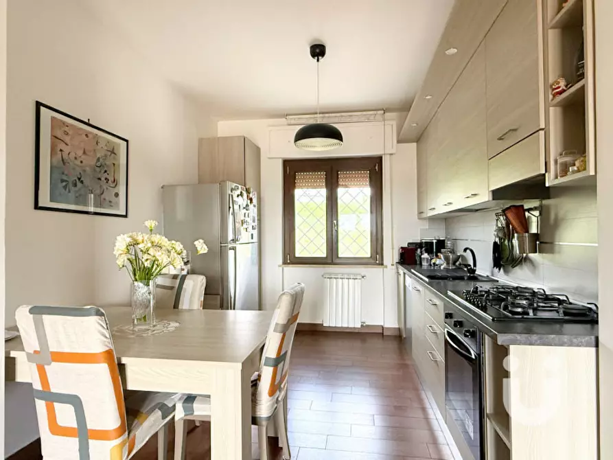 Immagine 10 di Appartamento in vendita  in Via dei Gelsomini a Santa Marinella