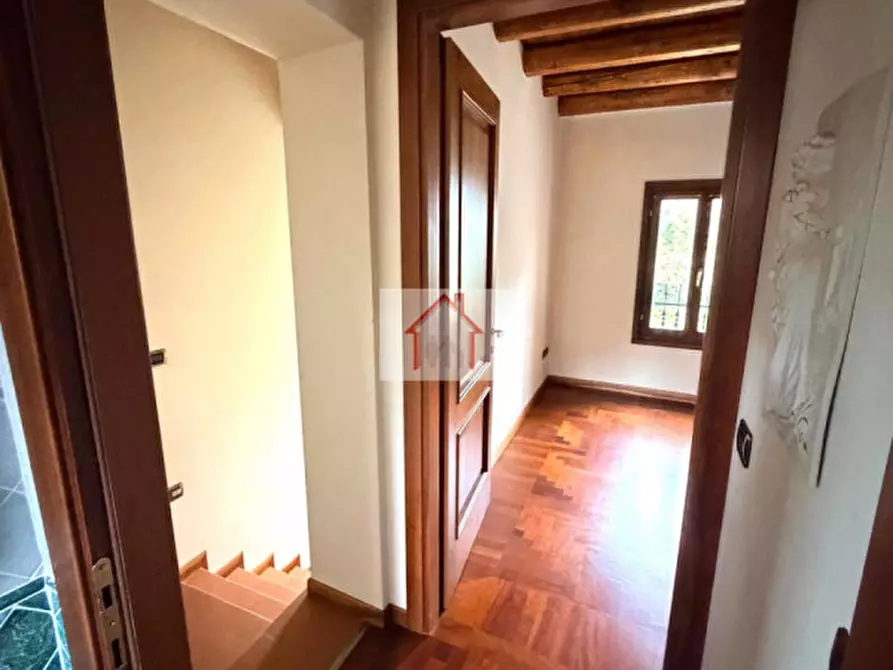 Immagine 8 di Villetta a schiera in vendita  in Via della Vittoria a Giavera Del Montello