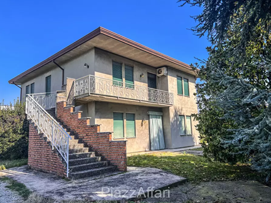 Immagine 15 di Casa bifamiliare in vendita  in Via Roma a Brugine