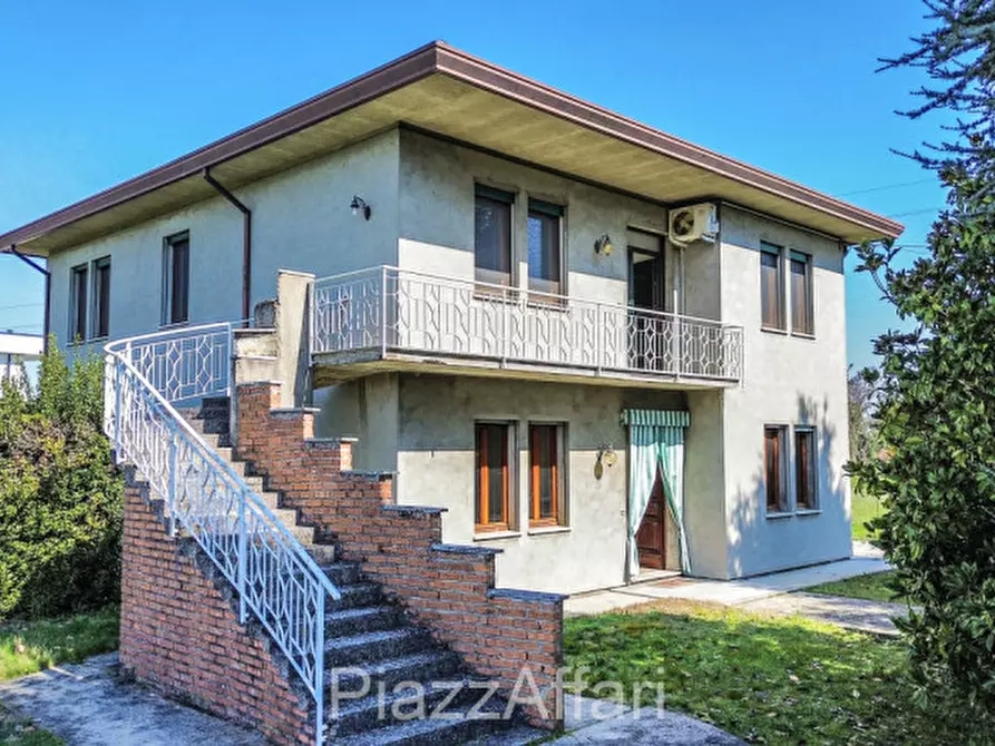 Immagine 16 di Casa bifamiliare in vendita  in Via Roma a Brugine