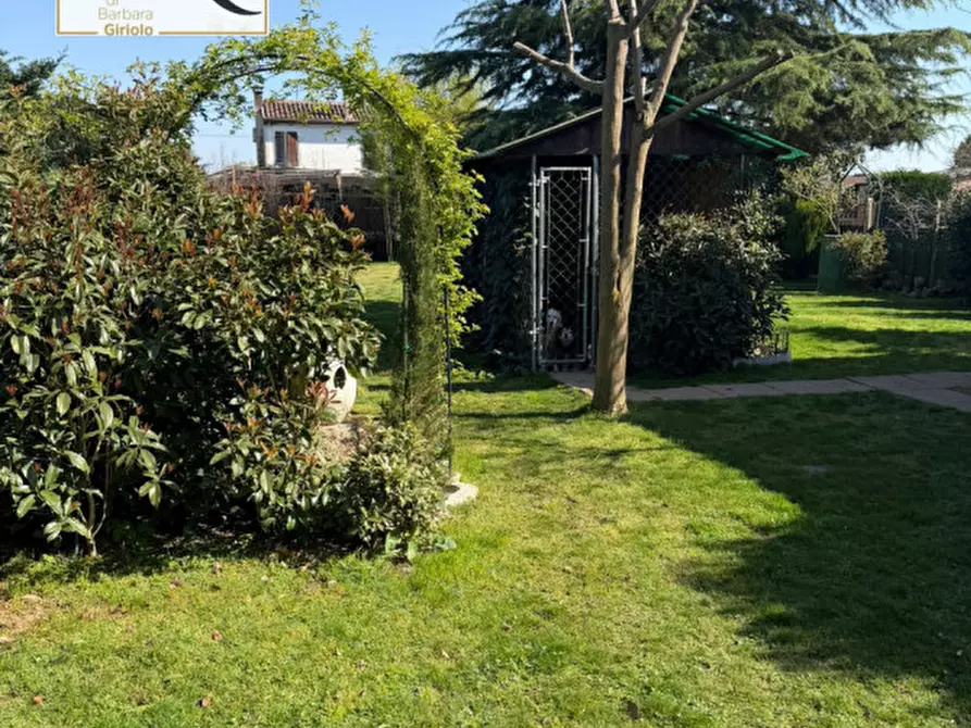 Immagine 31 di Villetta a schiera in vendita  a Giacciano Con Baruchella