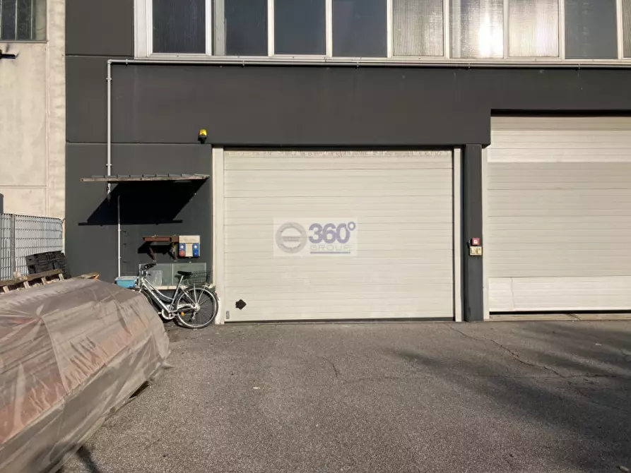 Immagine 1 di Magazzino in affitto  in Via Enrico mattei a Passirano