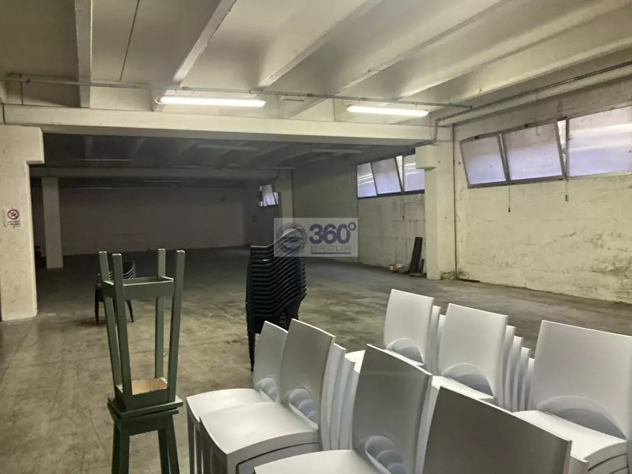 Immagine 6 di Magazzino in affitto  in Via Enrico mattei a Passirano