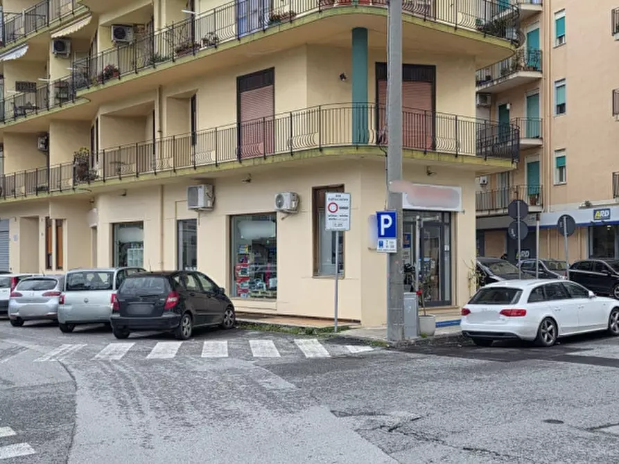 Immagine 1 di Negozio in vendita  in VIA TENENTE ROSARIO SIRO BRIGIANO, 70 a Milazzo