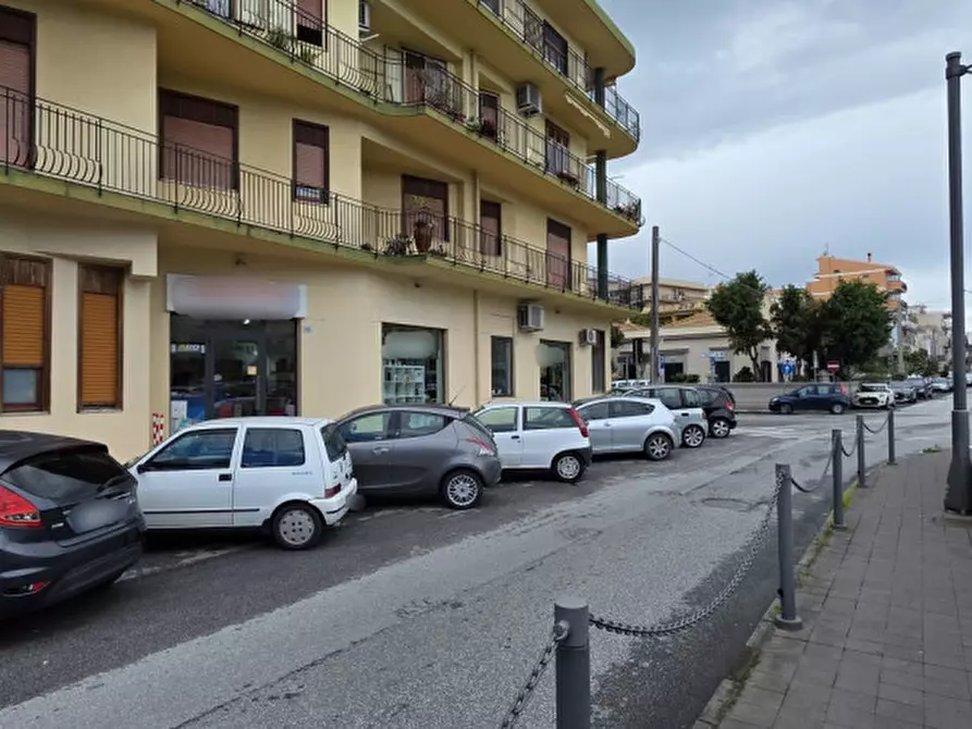 Immagine 11 di Negozio in vendita  in VIA TENENTE ROSARIO SIRO BRIGIANO, 70 a Milazzo