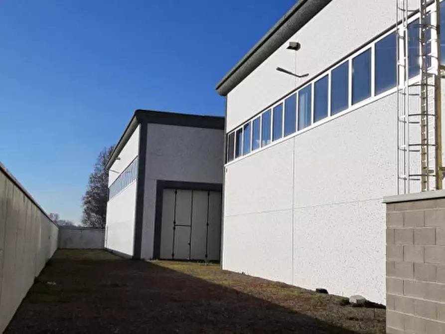 Immagine 6 di Capannone industriale in affitto  in via cesare battisti 70 a Pogliano Milanese