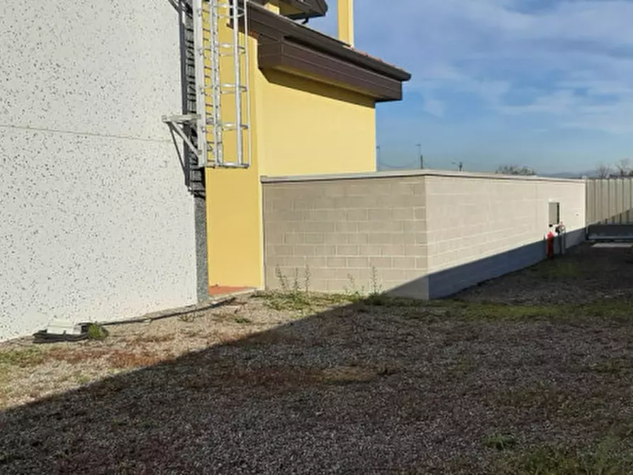 Immagine 7 di Capannone industriale in affitto  in via cesare battisti 70 a Pogliano Milanese