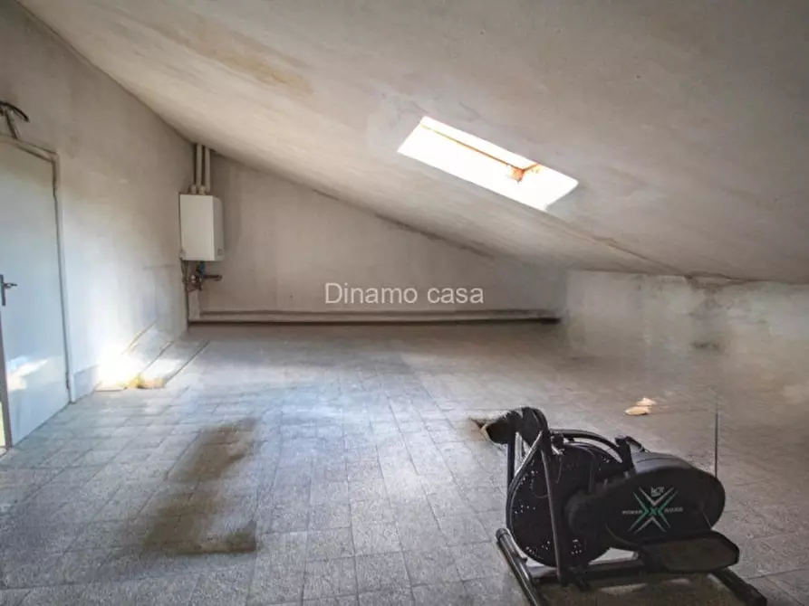 Immagine 15 di Casa indipendente in vendita  a Prato
