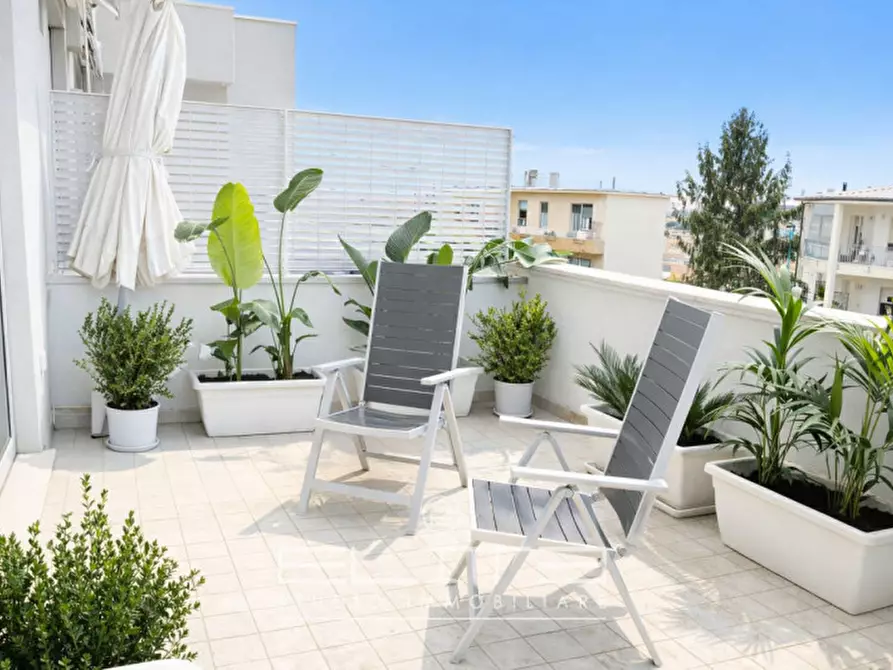 Immagine 2 di Appartamento in affitto  in Via Rodi 3 a Ancona