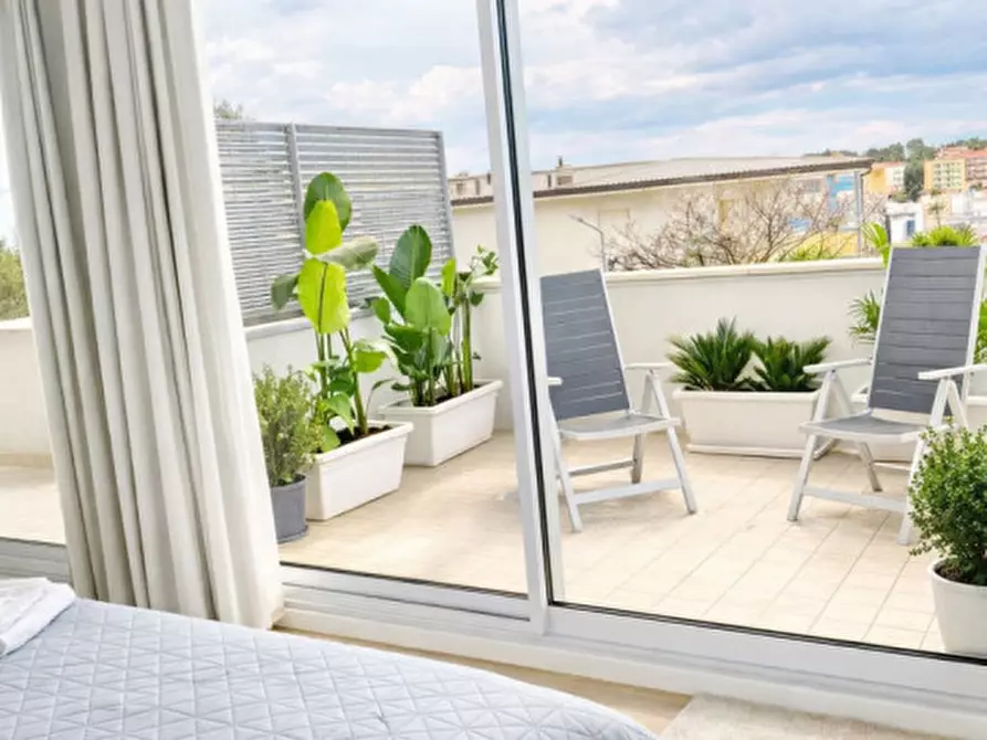 Immagine 9 di Appartamento in affitto  in Via Rodi 3 a Ancona