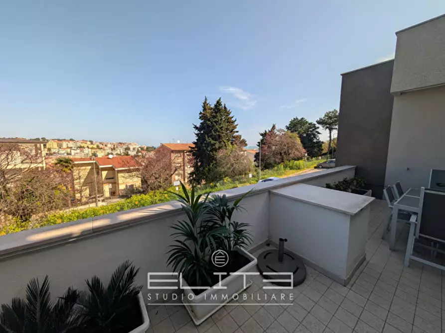 Immagine 12 di Appartamento in affitto  in Via Rodi 3 a Ancona