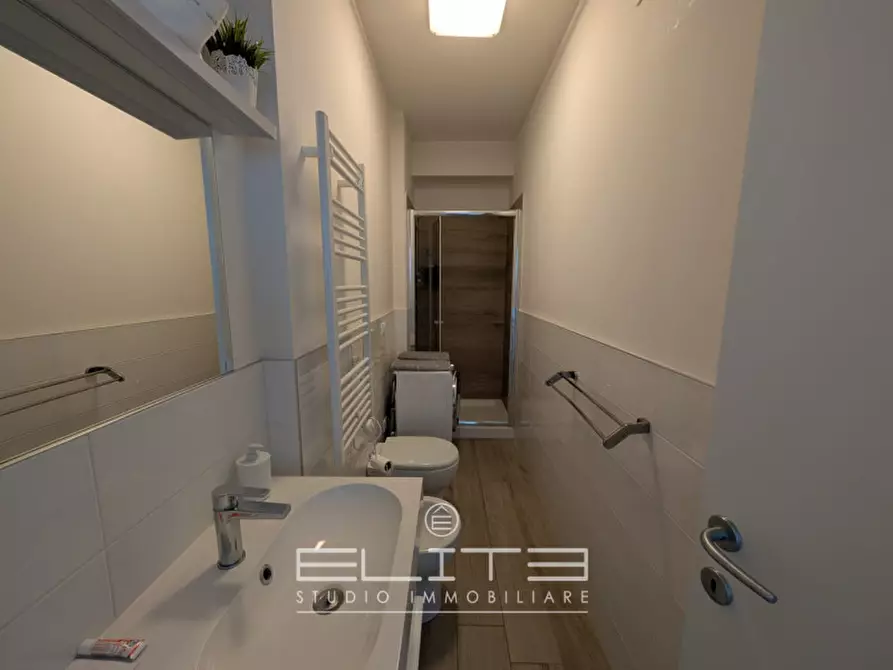 Immagine 13 di Appartamento in affitto  in Via Rodi 3 a Ancona