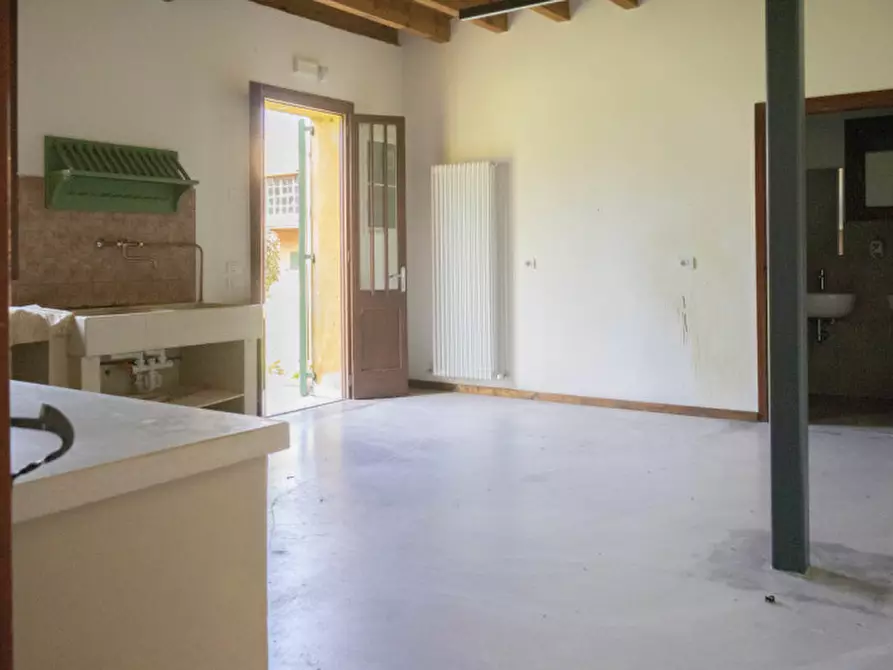 Immagine 36 di Attività commerciale in vendita  in ZERMAN a Mogliano Veneto