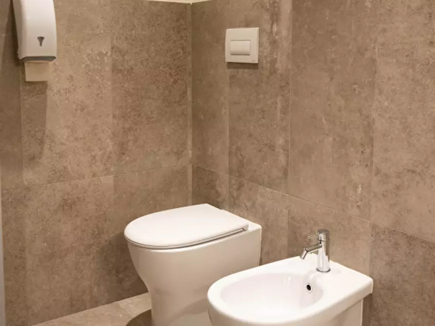 Immagine 41 di Attività commerciale in vendita  in ZERMAN a Mogliano Veneto