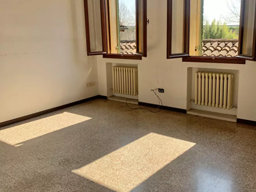 Immagine 53 di Attività commerciale in vendita  in ZERMAN a Mogliano Veneto