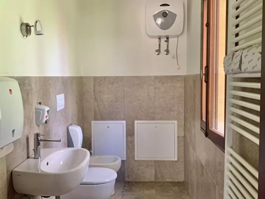 Immagine 90 di Attività commerciale in vendita  in ZERMAN a Mogliano Veneto