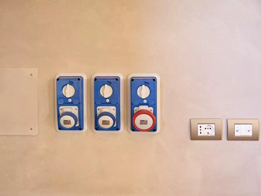 Immagine 97 di Attività commerciale in vendita  in ZERMAN a Mogliano Veneto