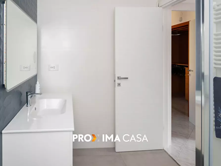 Immagine 28 di Villetta a schiera in vendita  in via pisacane carlo a Baronissi