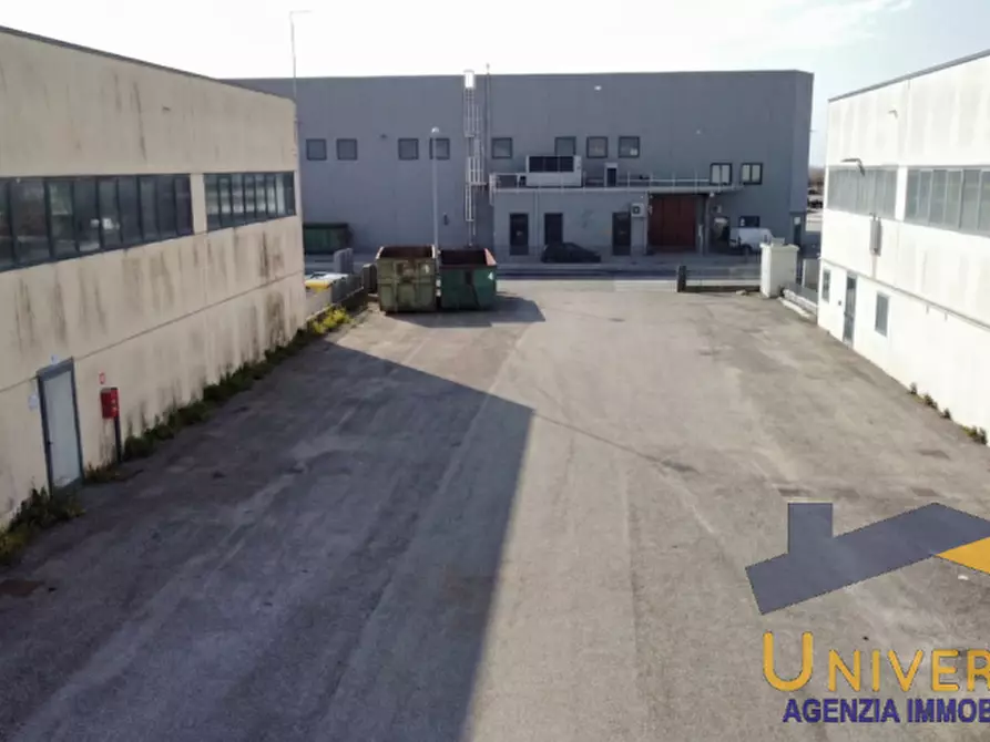 Immagine 2 di Capannone industriale in vendita  in VIA ANTONIO CECCON n. 3 Piano T a Loreggia