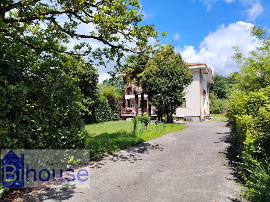 Immagine 1 di Villa in vendita  a Roasio