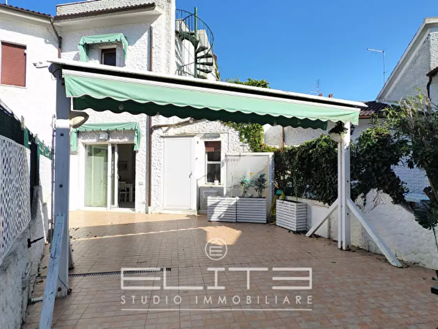 Immagine 16 di Villetta a schiera in vendita  in Via Ancona a Numana