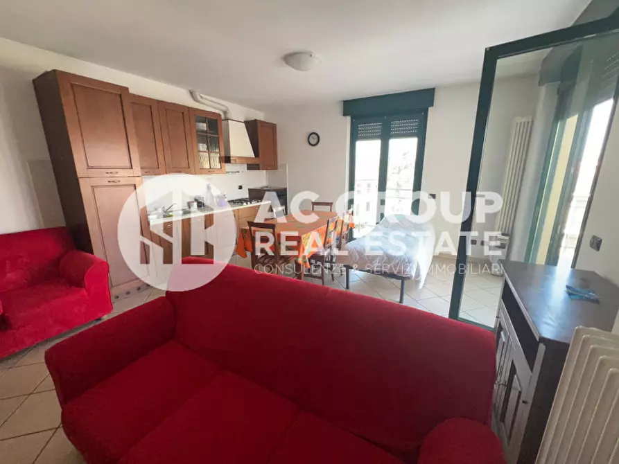 Immagine 2 di Appartamento in vendita  in Viale Risorgimento a Gerenzano