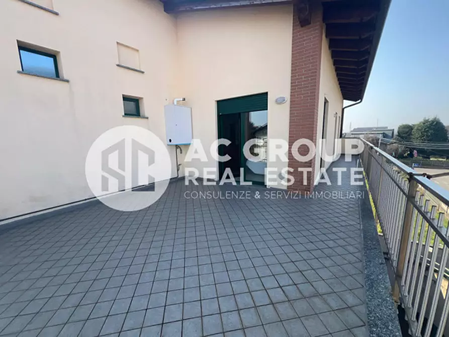 Immagine 11 di Appartamento in vendita  in Viale Risorgimento a Gerenzano