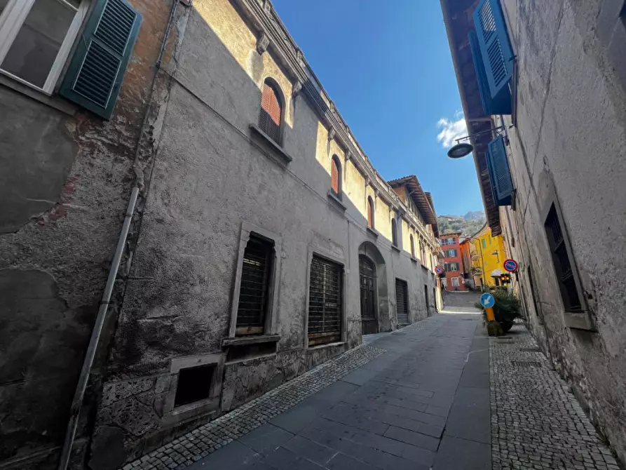 Immagine 11 di Palazzo in vendita  in Via balzerina a Sale Marasino