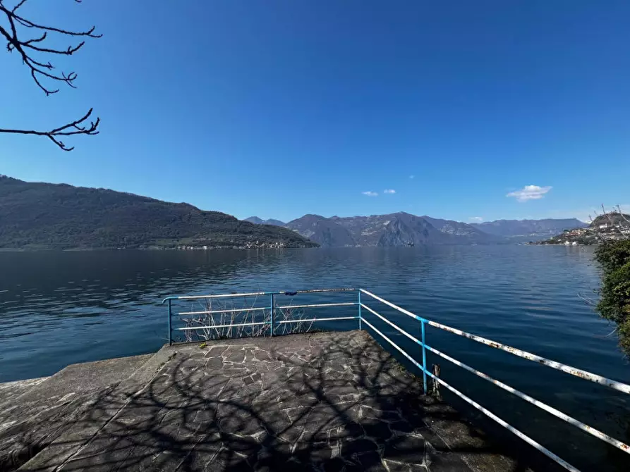 Immagine 12 di Palazzo in vendita  in Via balzerina a Sale Marasino