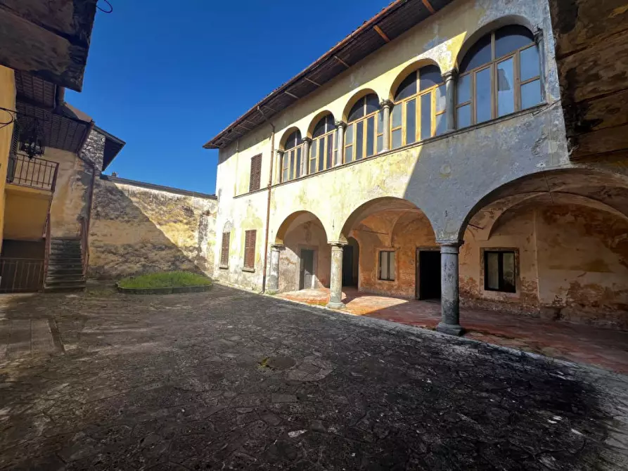 Immagine 17 di Palazzo in vendita  in Via balzerina a Sale Marasino