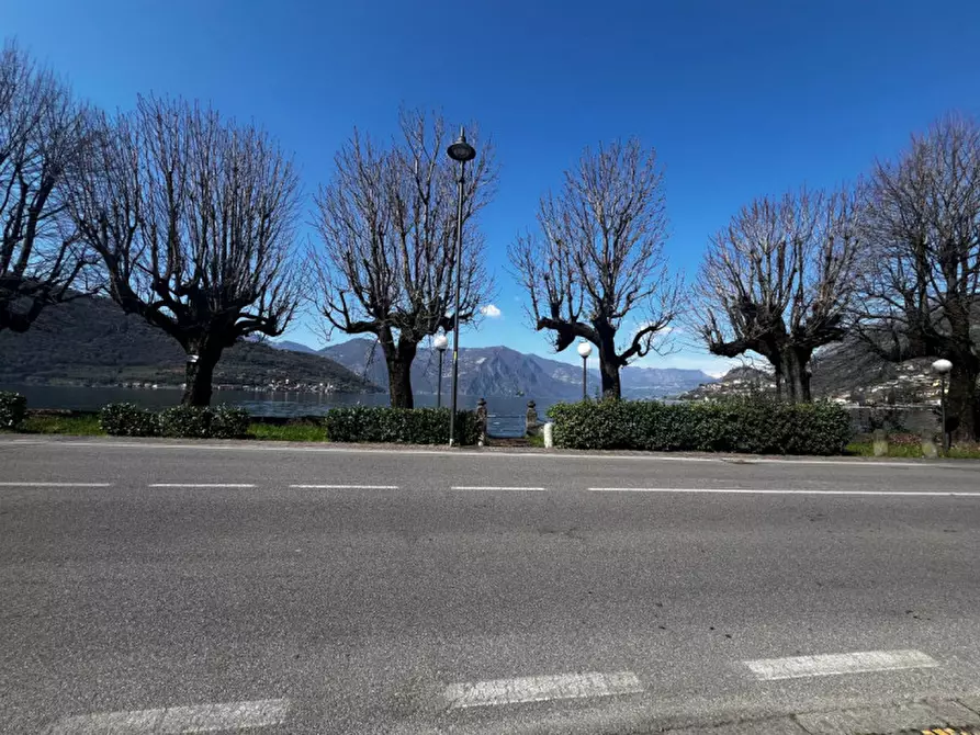 Immagine 21 di Palazzo in vendita  in Via balzerina a Sale Marasino