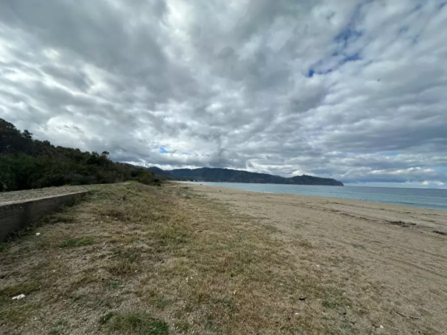 Immagine 20 di Hotel in vendita  in CONTRADA BAZIA, 17-19 a Furnari