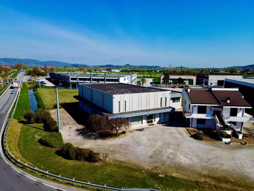 Immagine 16 di Capannone industriale in vendita  in Via Ponticelli a Agugliaro