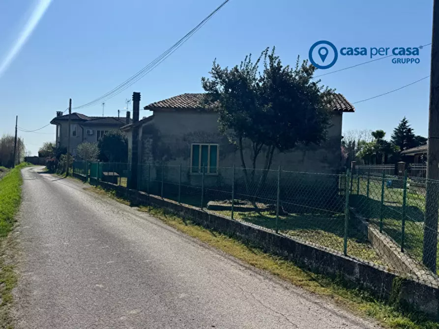 Immagine 10 di Casa indipendente in vendita  in Via Cavallotti a Solesino