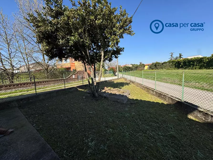 Immagine 19 di Casa indipendente in vendita  in Via Cavallotti a Solesino