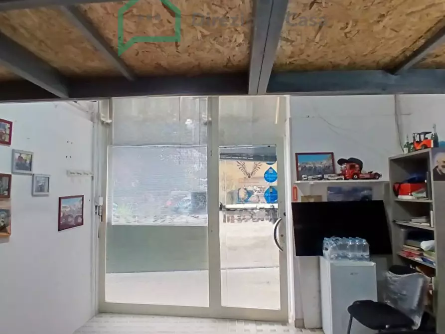 Immagine 7 di Negozio in vendita  in Via Francesco Provenzale a Napoli