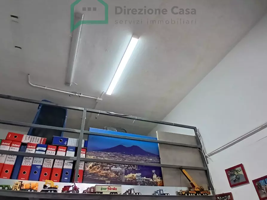 Immagine 10 di Negozio in vendita  in Via Francesco Provenzale a Napoli