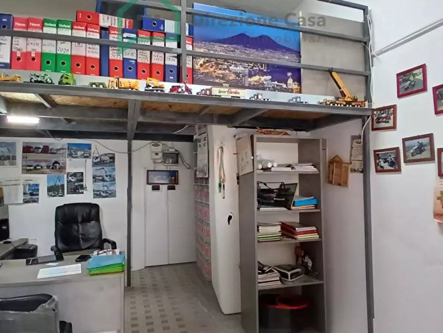 Immagine 12 di Negozio in vendita  in Via Francesco Provenzale a Napoli