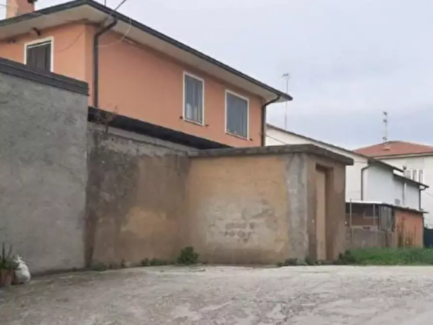 Immagine 10 di Appartamento in vendita  in Viale Piceno 86 a Fano