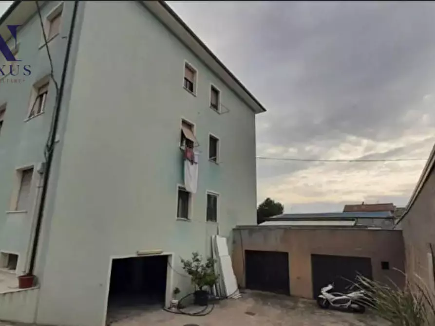 Immagine 11 di Appartamento in vendita  in Viale Piceno 86 a Fano