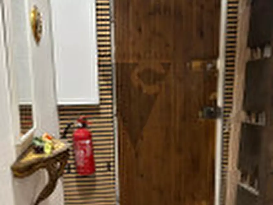 Immagine 2 di Appartamento in vendita  a Venezia