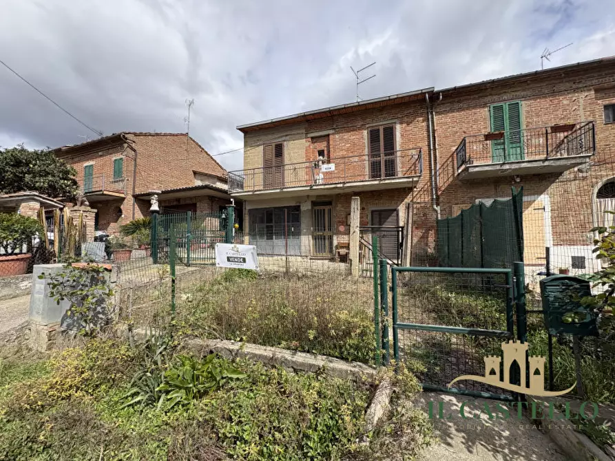 Immagine 28 di Villetta a schiera in vendita  in Via Nazionale a Castiglione Del Lago