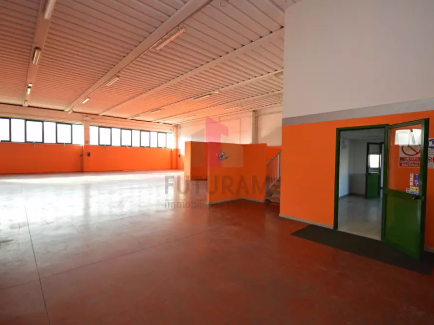 Immagine 1 di Capannone industriale in affitto  in Via Zocco,100 a Grisignano Di Zocco