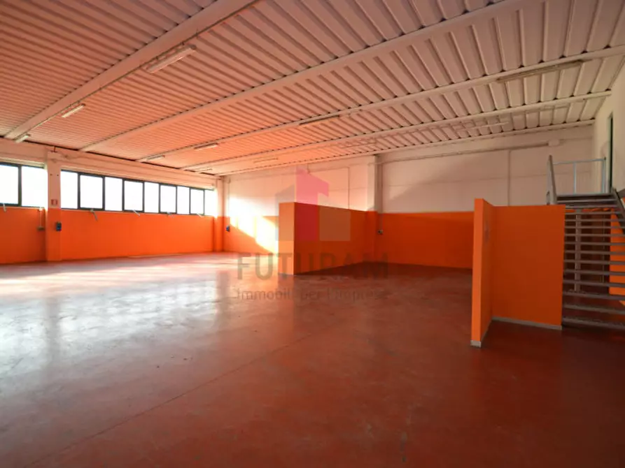 Immagine 3 di Capannone industriale in affitto  in Via Zocco,100 a Grisignano Di Zocco