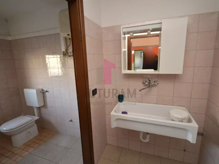 Immagine 10 di Capannone industriale in affitto  in Via Zocco,100 a Grisignano Di Zocco