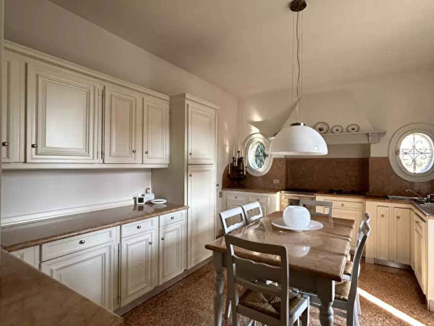 Immagine 15 di Villa in vendita  a Salzano